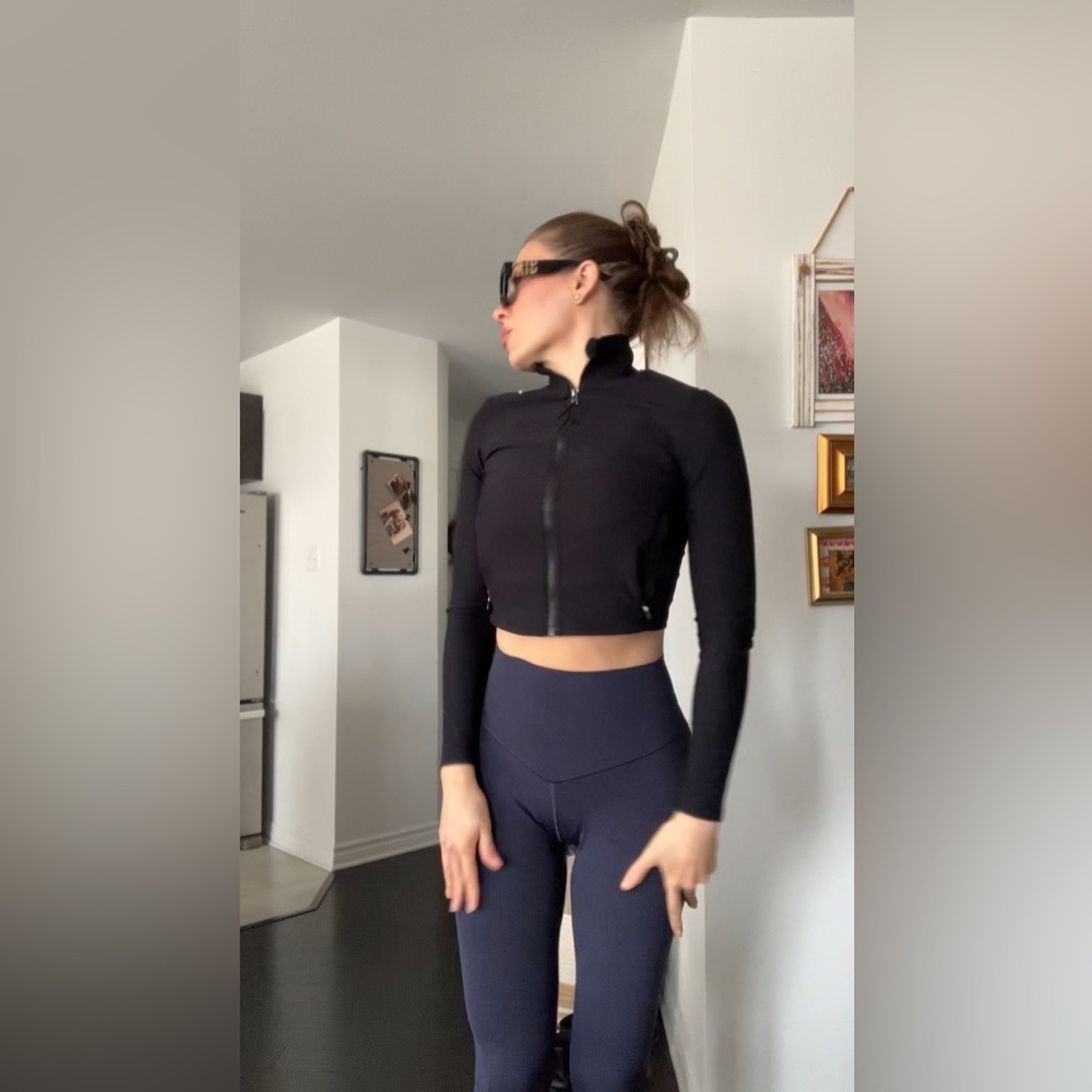 Aerie offline navy blue leggings like new - Picture 15 of 15